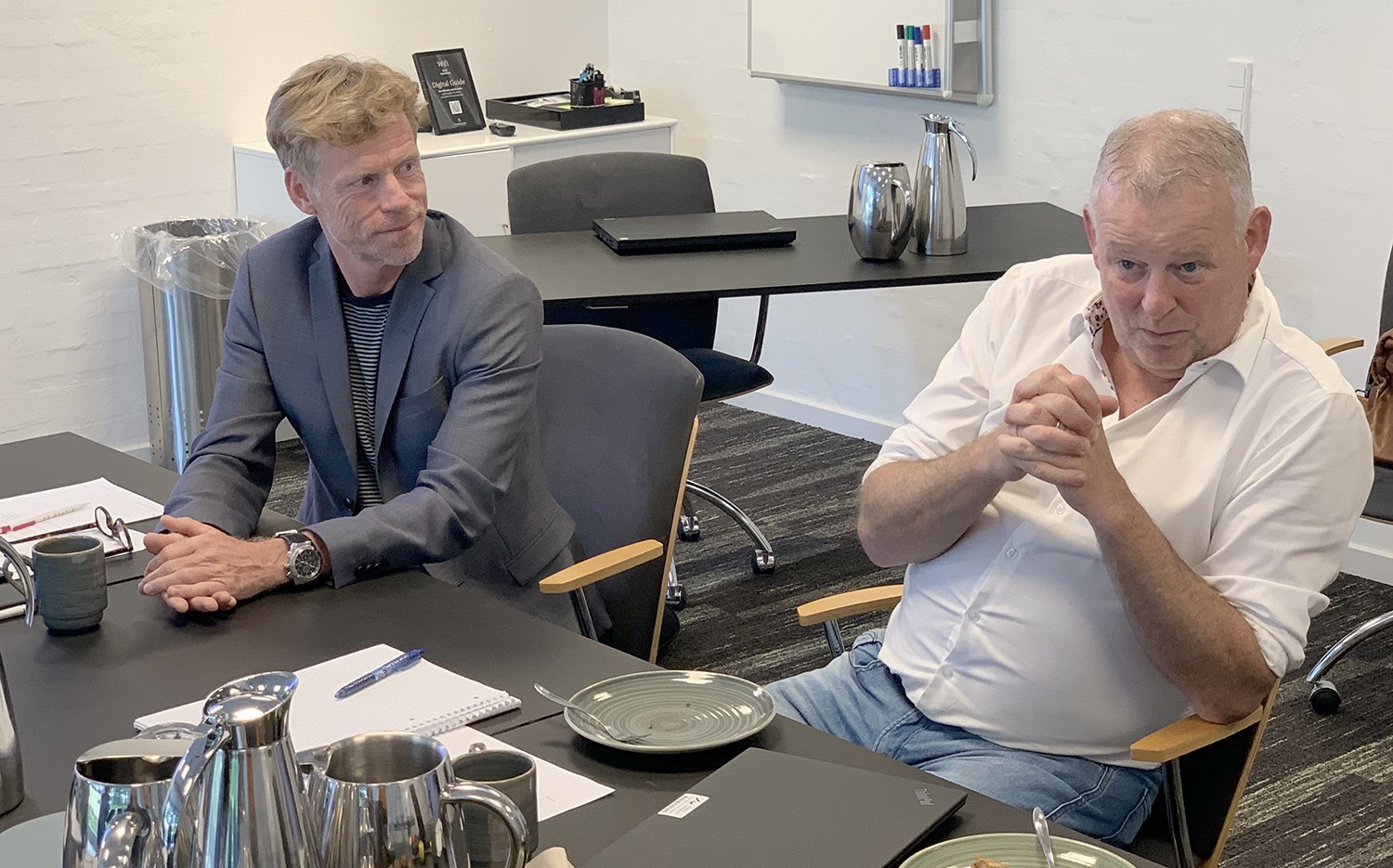 Chefkonsulent Peter Jensen (tv.) sammen med Michael Nørager, ph.d. og lektor på Aarhus Universitet er nogle af de erfarne kræfter bag finanssektorens Master i Ledelse og en del af det nye advisory board.